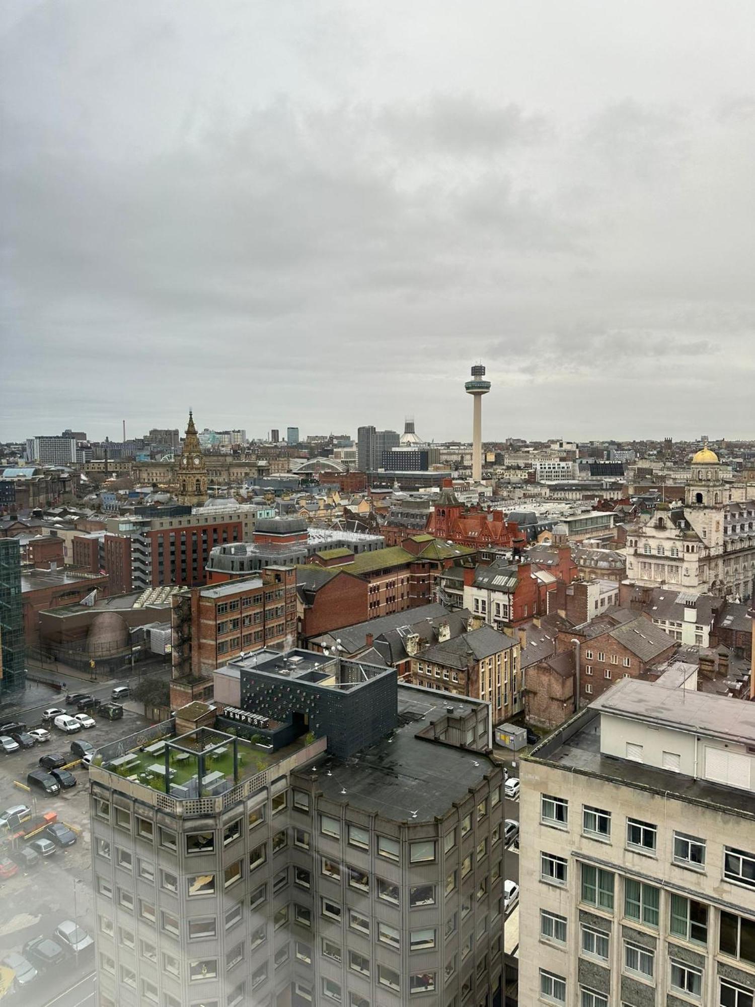 Stunning City View Apartment By Central Stay Liverpool Exterior photo